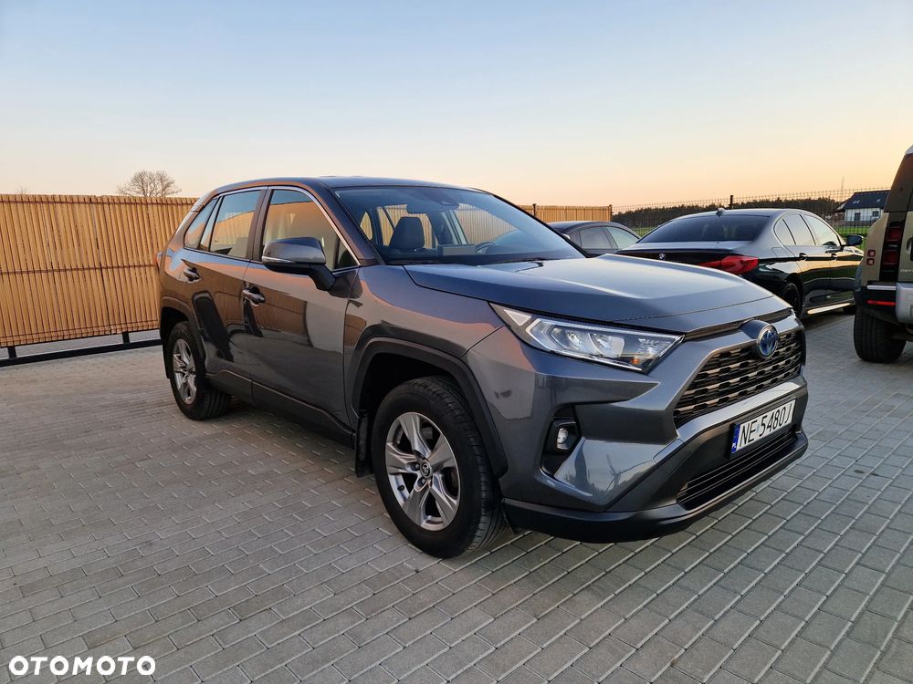 Toyota RAV4 - 1