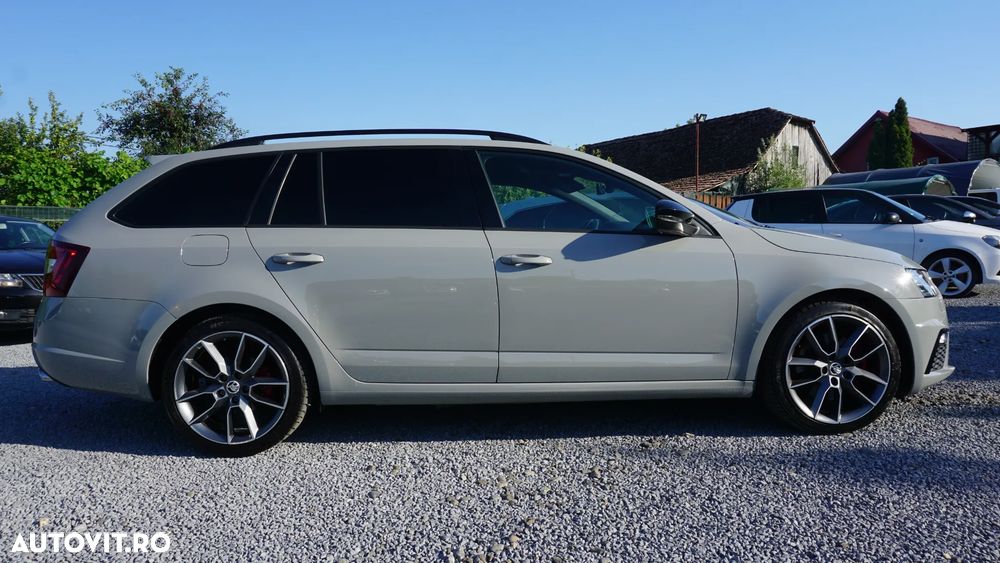 Skoda Octavia 2.0 TDI DSG RS - 3