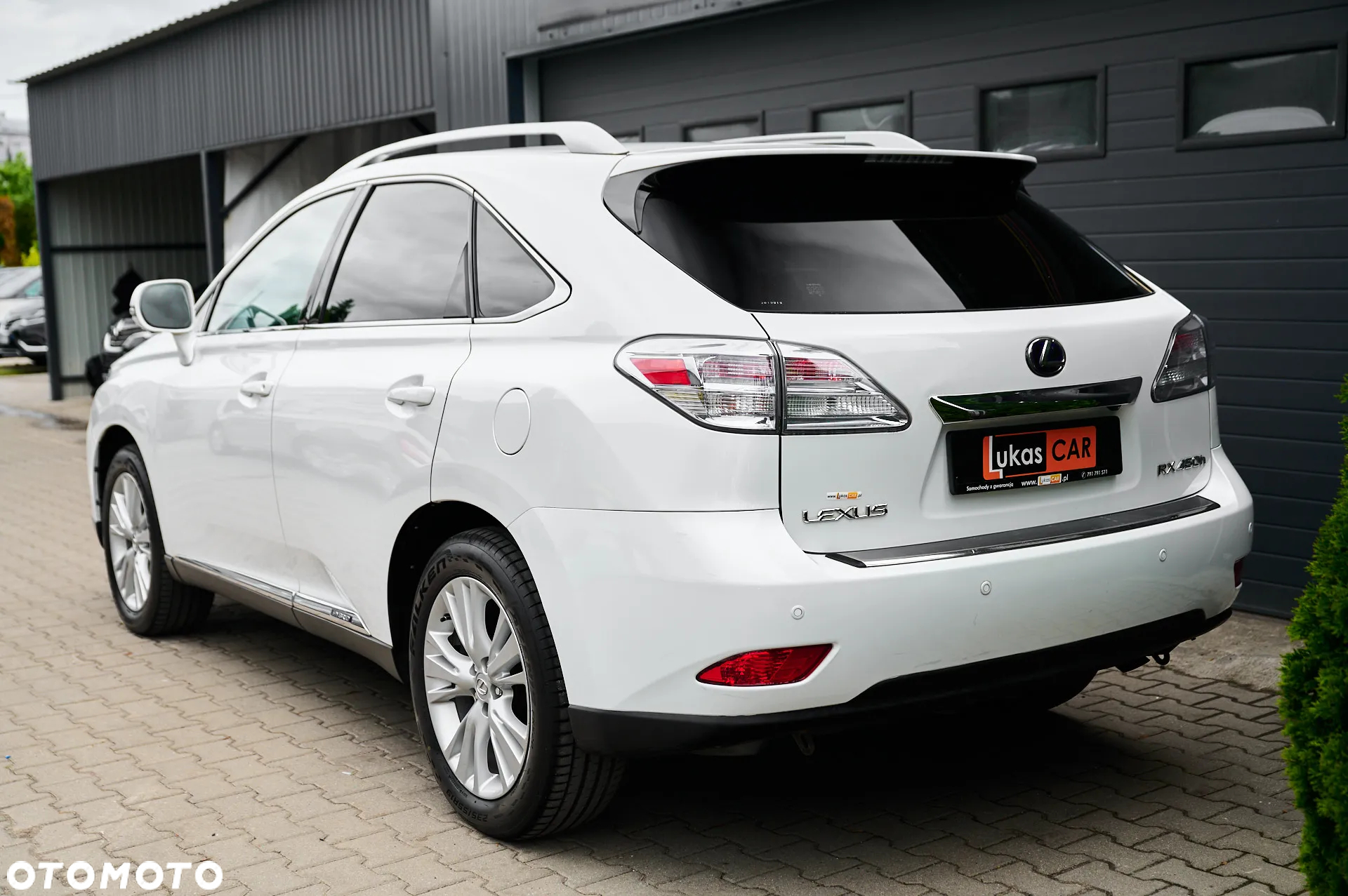 Lexus RX 450h Prestige - 38