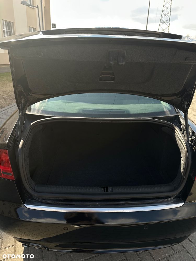 Audi A4 Limousine 2.0 TDI - 17