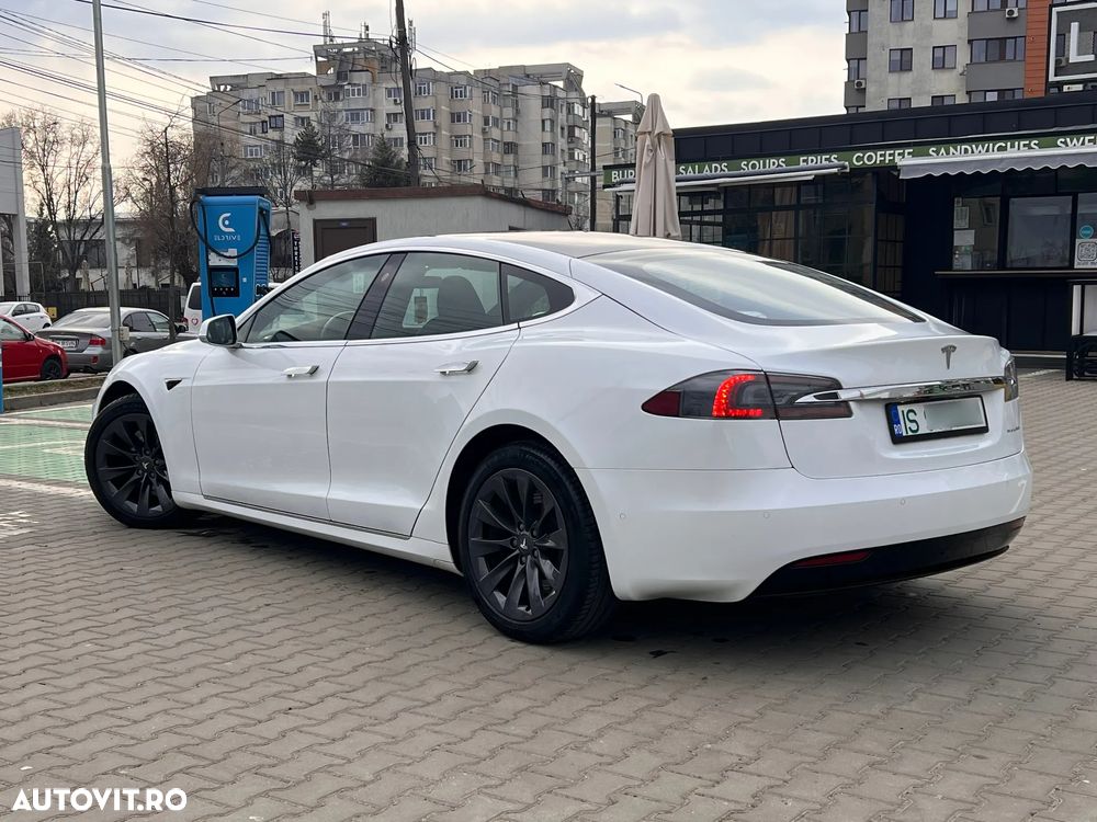 Tesla Model S Long Range - 2