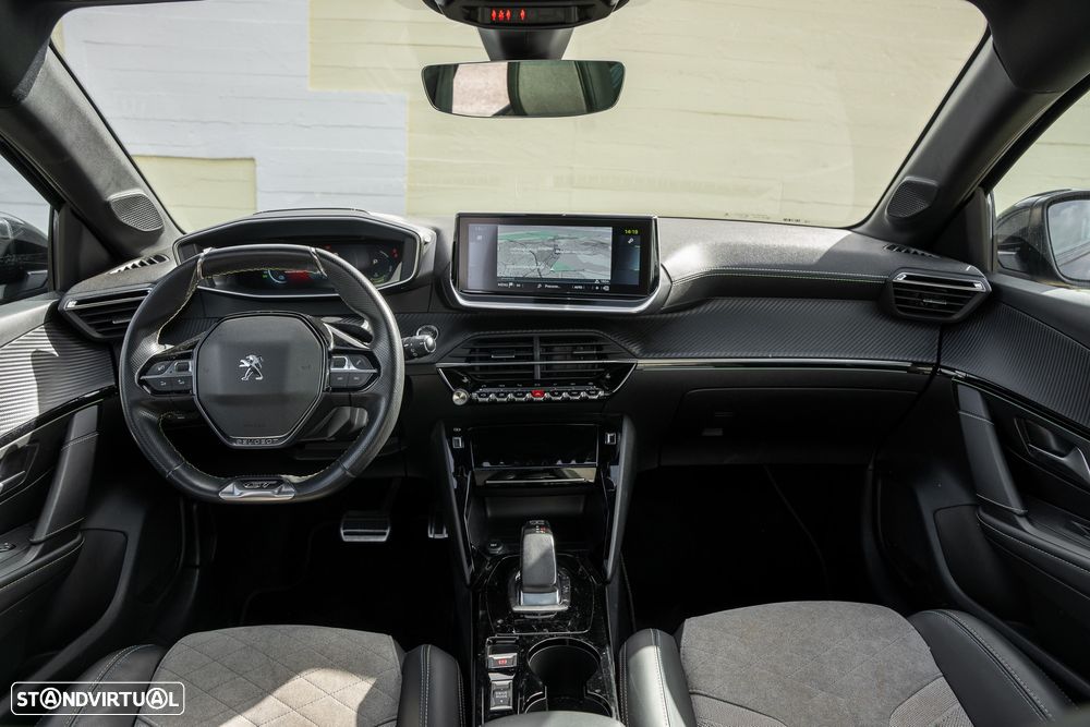 Peugeot e-208 GT - 4