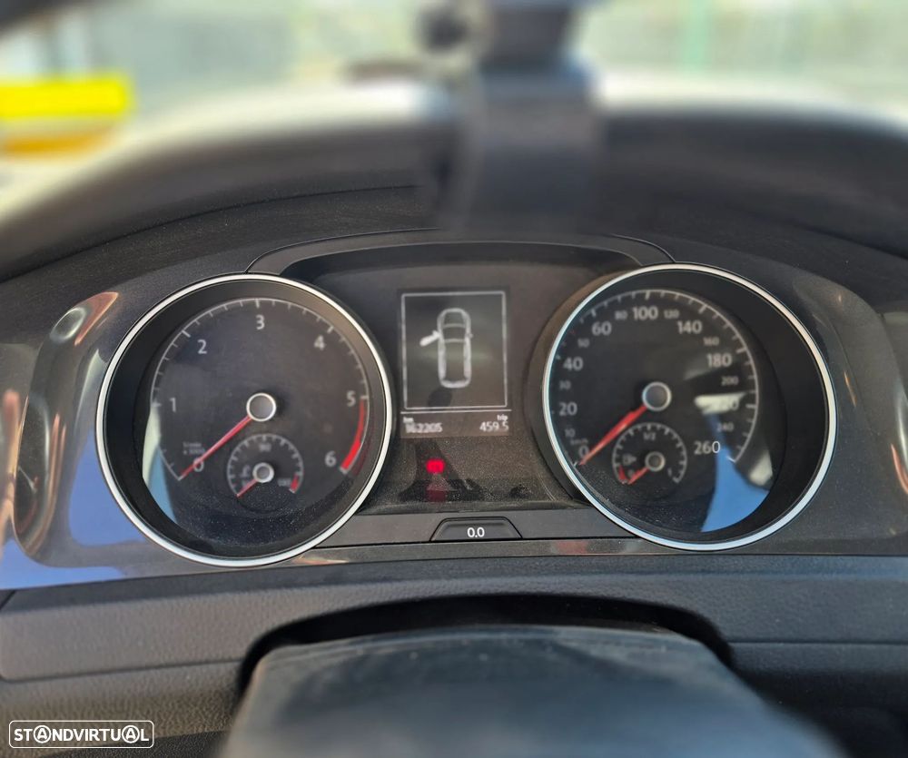 VW Golf Variant 1.6 TDi Highline DSG - 6