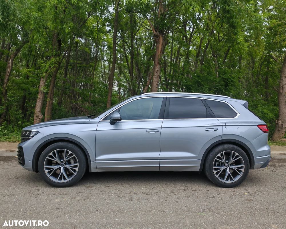 Volkswagen Touareg - 2