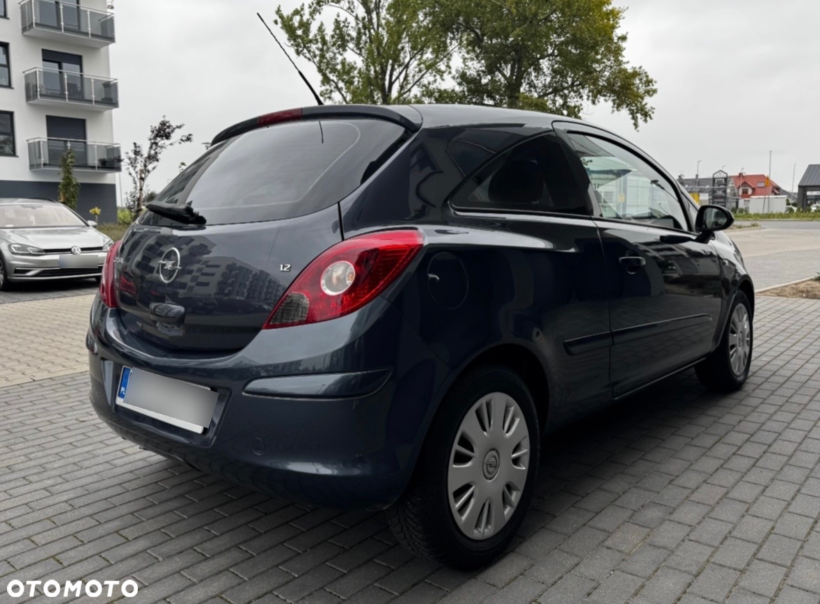 Opel Corsa 1.2 16V Cosmo - 7