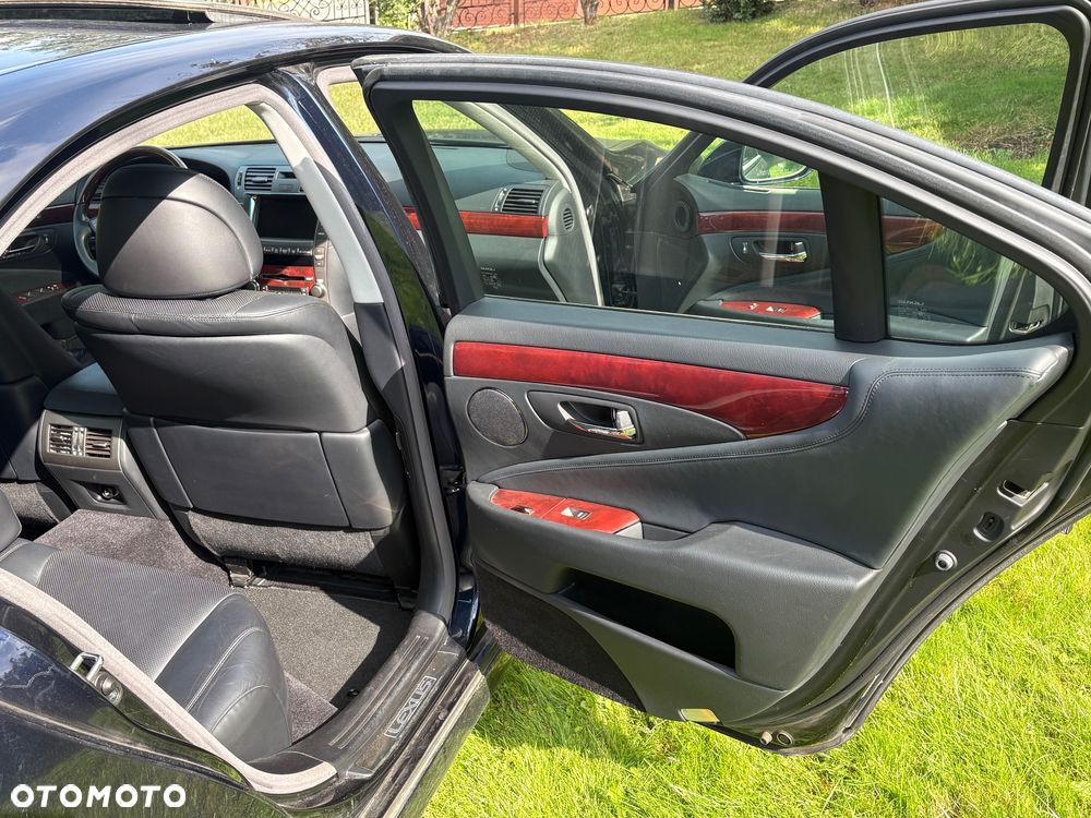 Lexus LS 460 Prestige - 10
