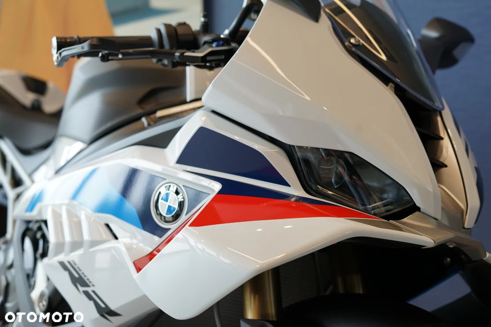 BMW S - 13