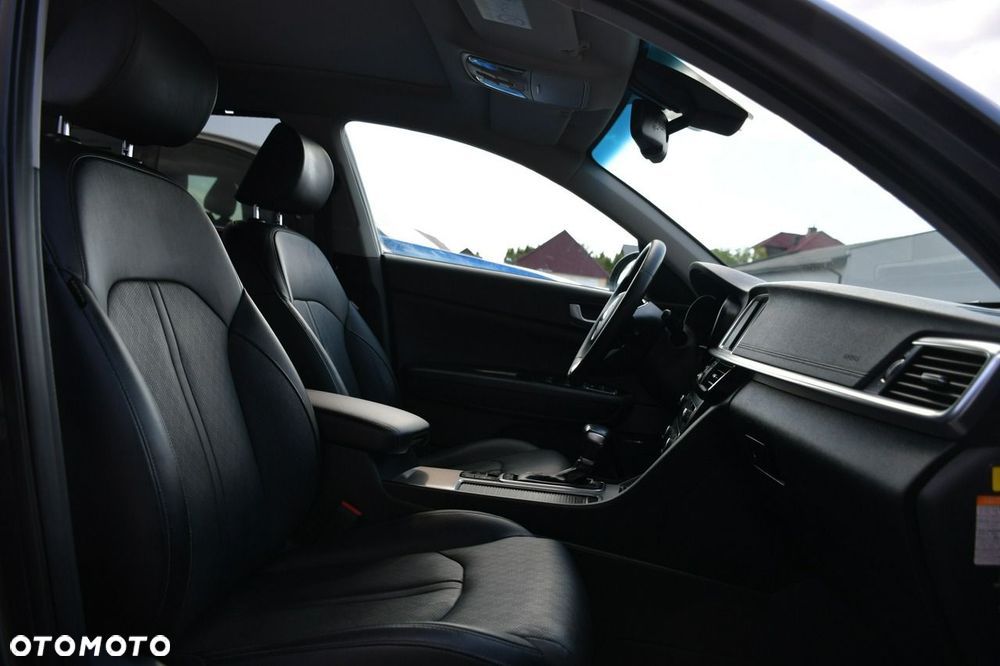 Kia Optima Plug-in Hybrid - 19