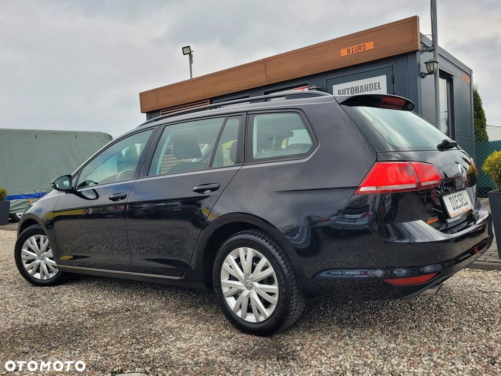 Volkswagen Golf - 31