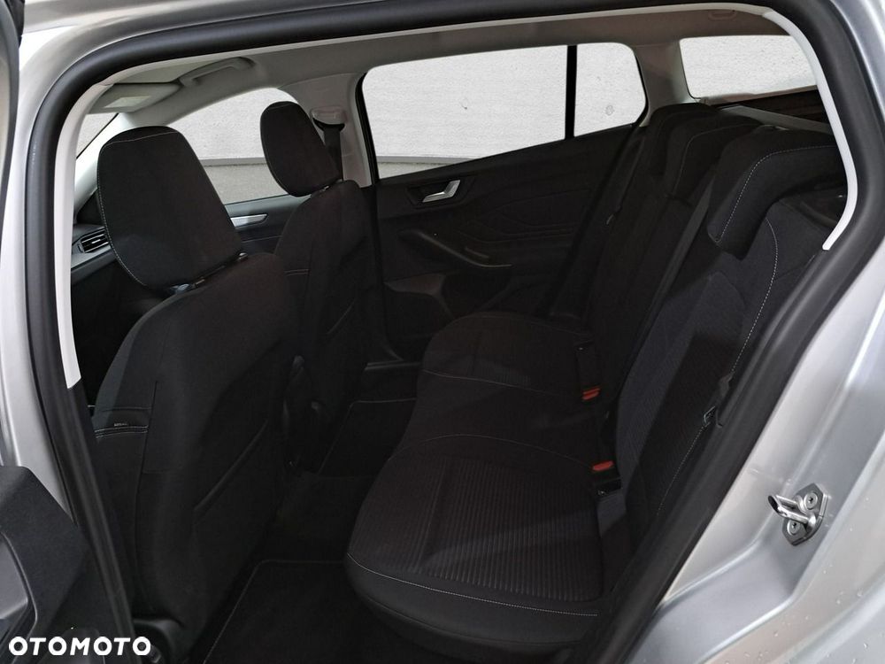 Ford Focus - 12