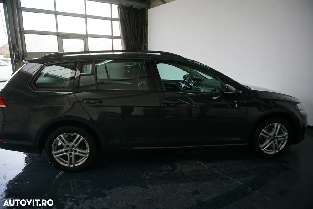 Volkswagen Golf 1.6 TDI Trendline - 9