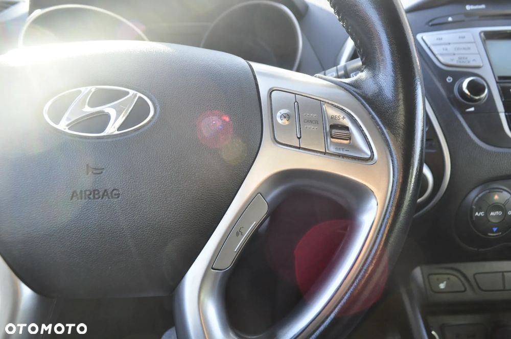 Hyundai ix35 - 12