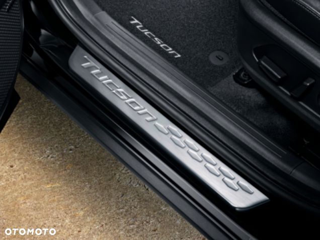 Listwy osłony progowe wewnętrzne Hyundai Tucson NX4 - 1