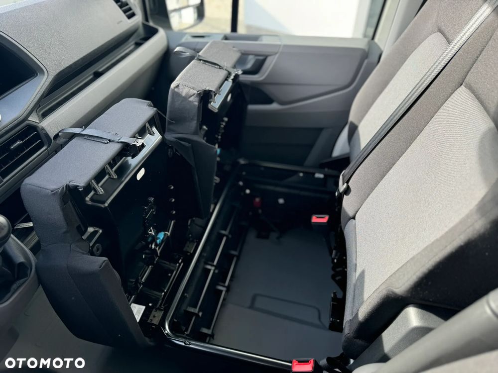 Volkswagen Crafter Furgon Niski Dach 972546 - 29