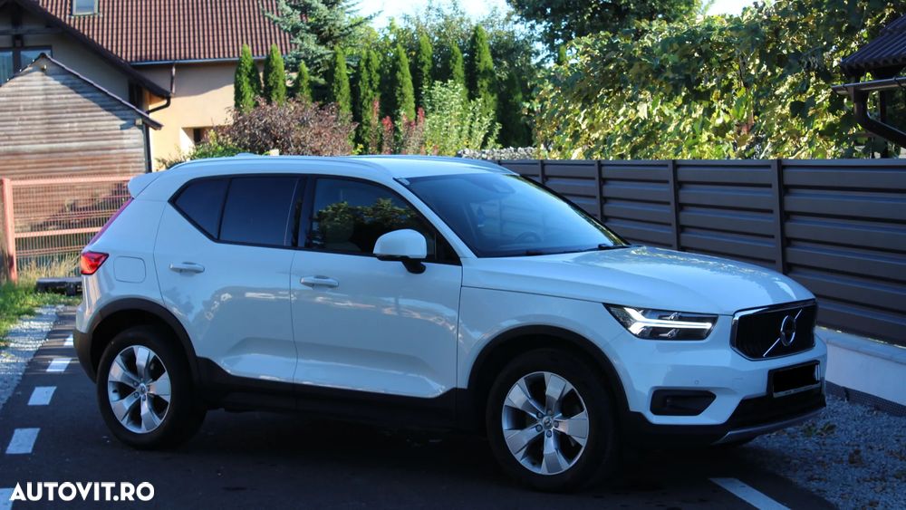 Volvo XC 40 D4 AWD Momentum Pro - 11
