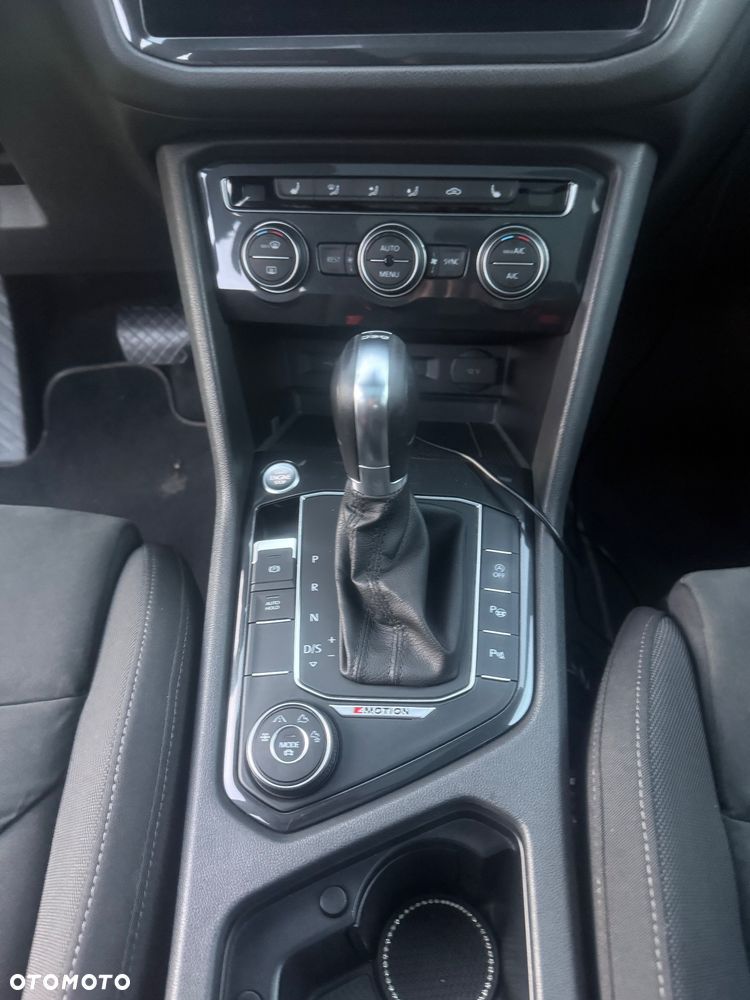 Volkswagen Tiguan 2.0 TDI SCR 4Mot R-Line DSG - 16