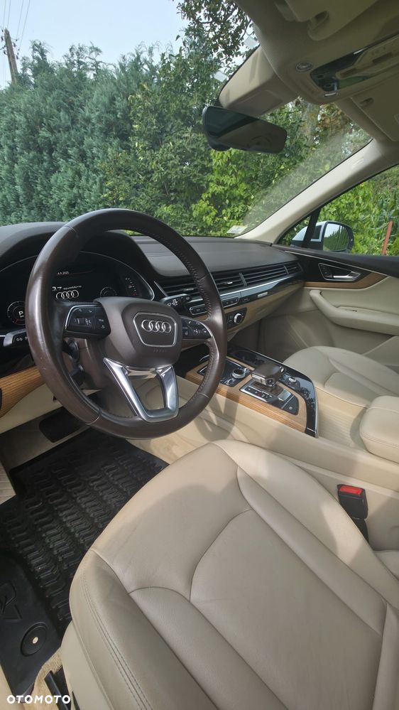Audi Q7 - 9