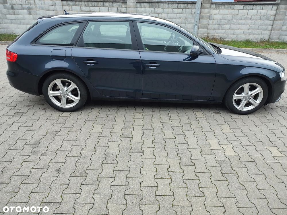 Audi A4 Avant - 6