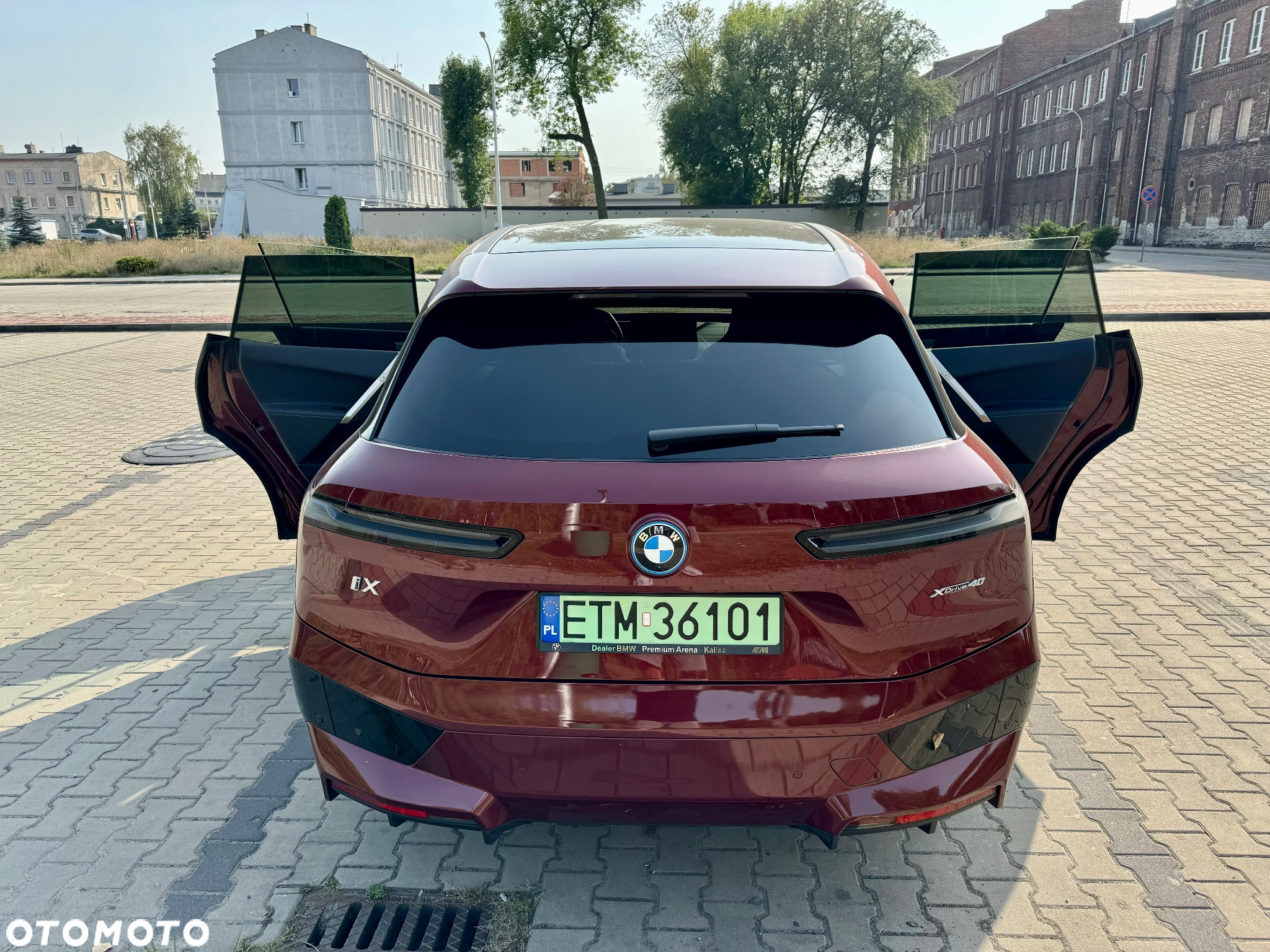 BMW iX xDrive40 76.6kWh Signature - 11