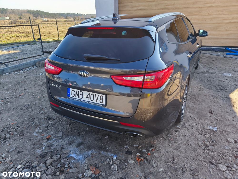 Kia Optima 2.0 L - 4