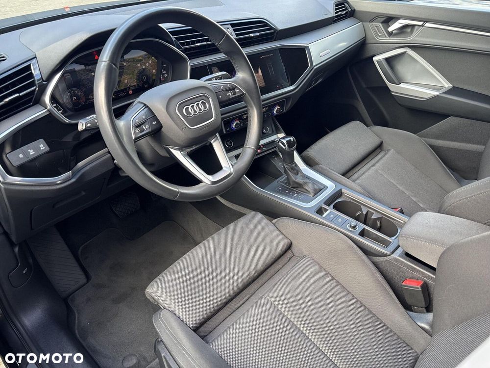 Audi Q3 Sportback - 15