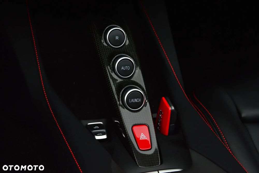 Ferrari Portofino - 27