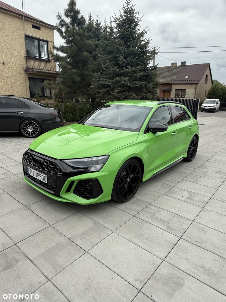 Audi RS3 Sportback - 1