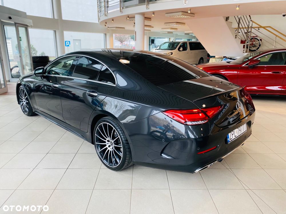 Mercedes-Benz CLS - 6