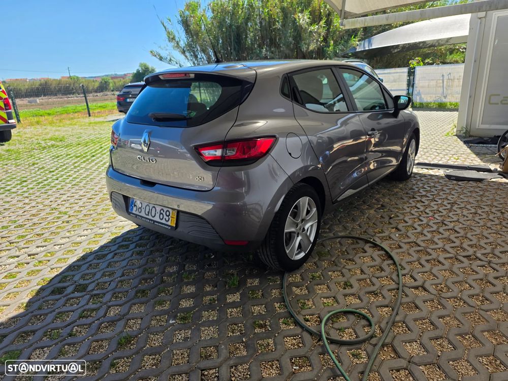 Renault Clio 1.5 dCi Dynamique S - 6