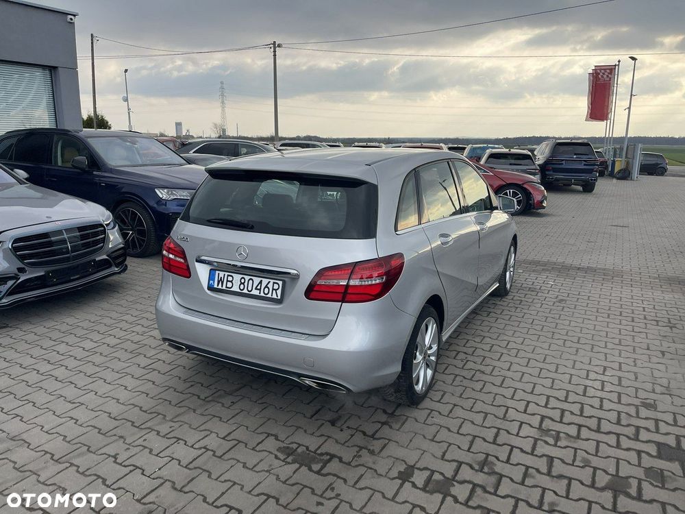 Mercedes-Benz Klasa B 200 7G-DCT Edition - 2