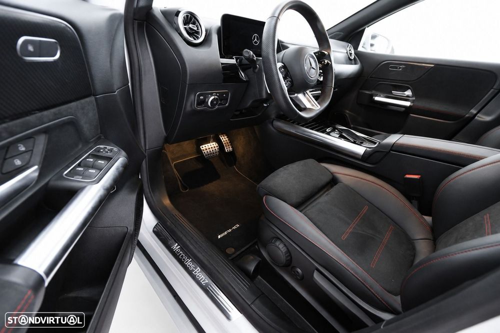 Mercedes-Benz GLA 200 d AMG Line - 11