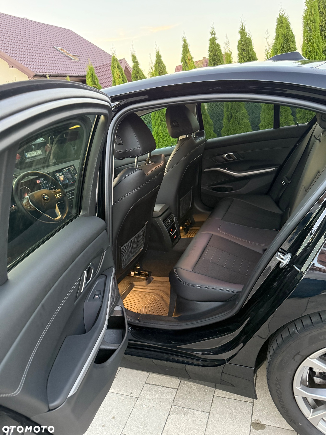 BMW Seria 3 320i xDrive - 9