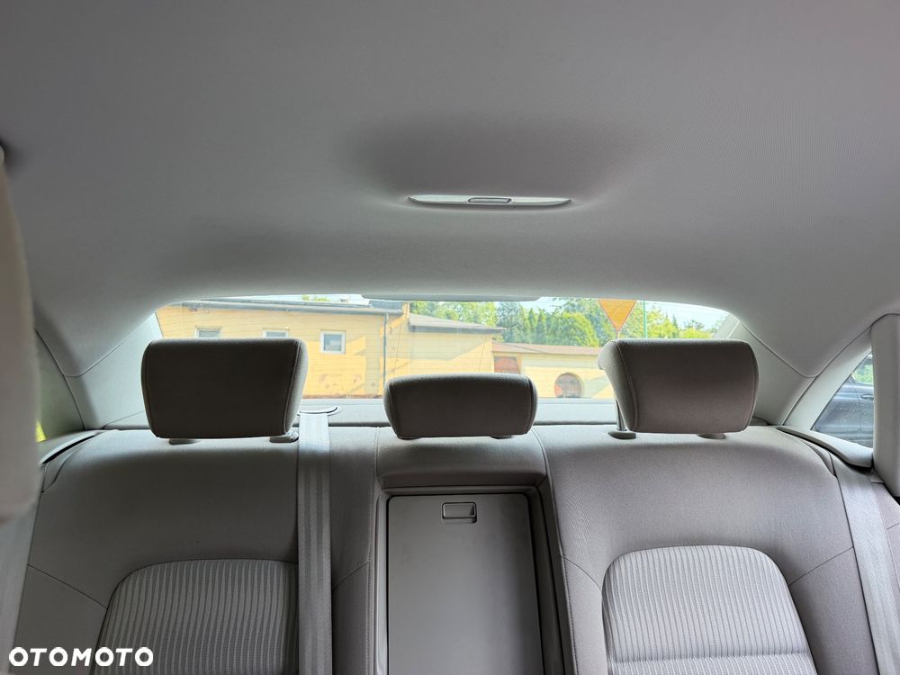 Audi A4 Limousine - 31
