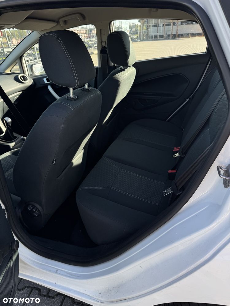 Ford Fiesta - 8