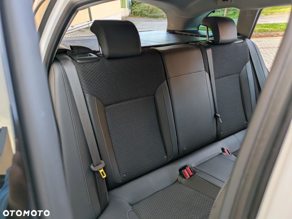 Opel Insignia ver-sports-tourer-2-0-diesel-edition - 23