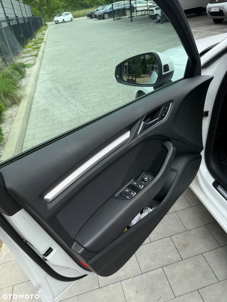 Audi A3 Sportback 2.0 TDI Sport S tronic - 13