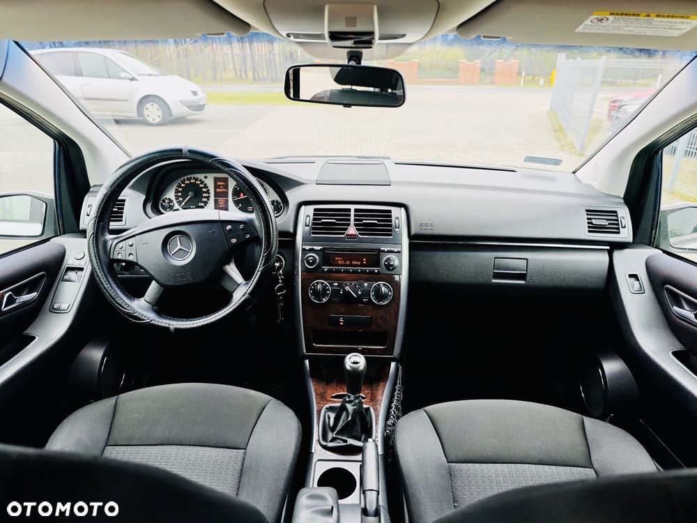 Mercedes-Benz Klasa B 180 BlueEFFICIENCY SPORT EDITION - 14