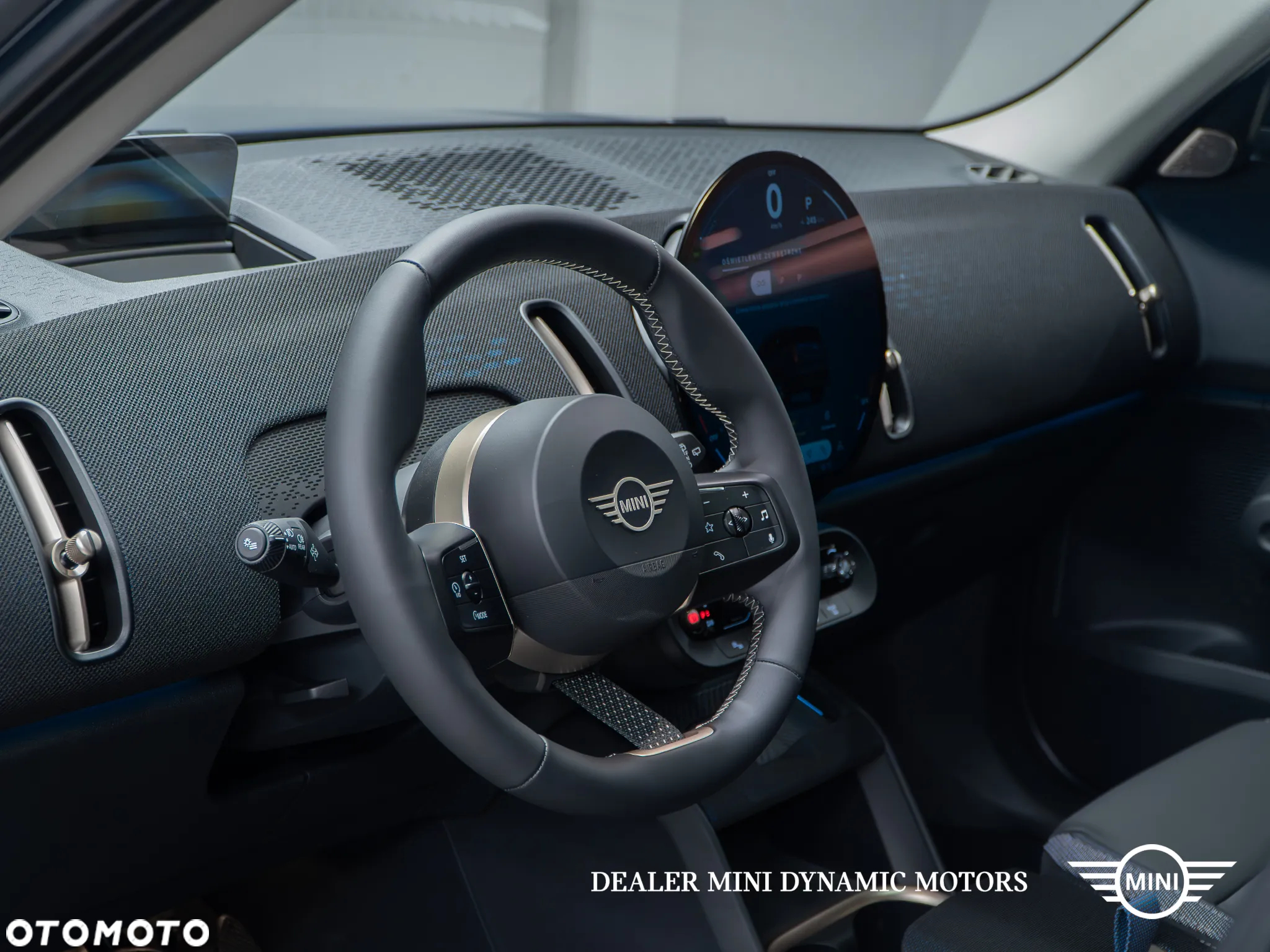 MINI Countryman E Classic Trim - 15