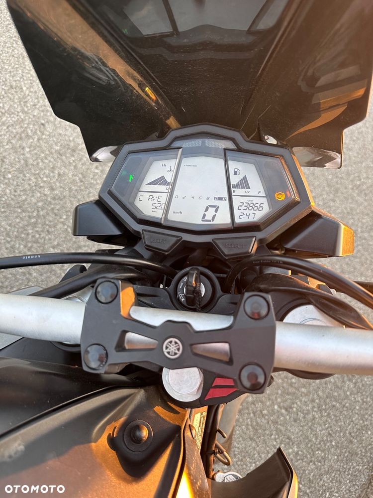 Yamaha MT - 7