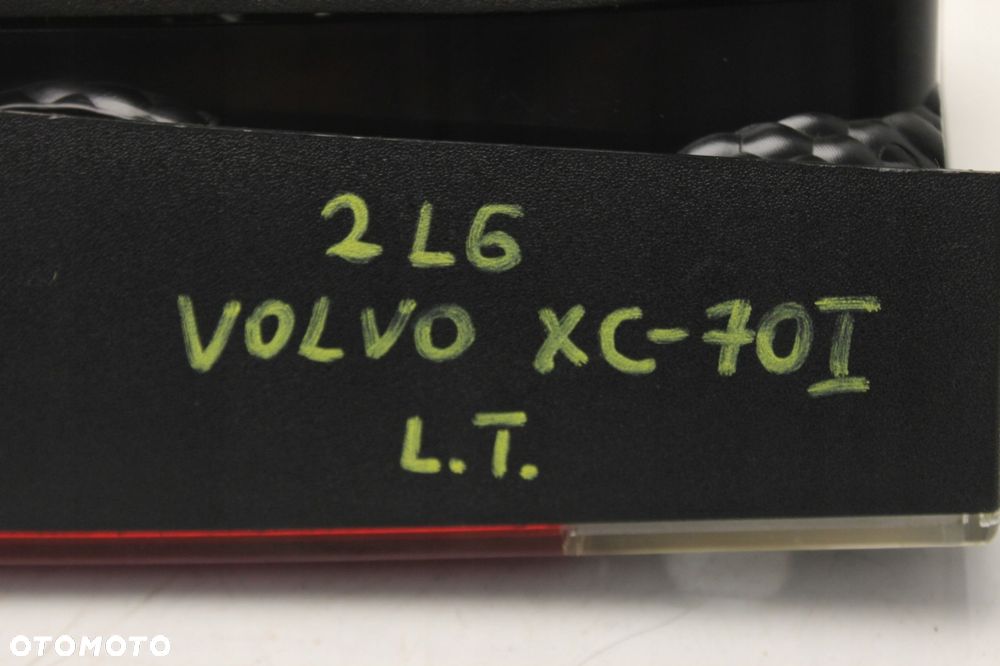 VOLVO V70 XC70 II LIFT 05R- LAMPA LEWA TYLNA LEWY TYŁ - 10