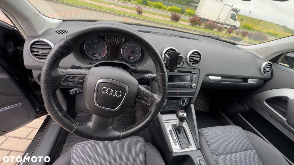 Audi A3 3-drzwiowe 2.0 TDI DPF (DSG) S tronic Ambiente - 11