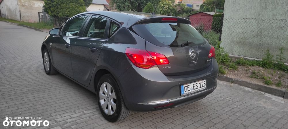Opel Astra - 6