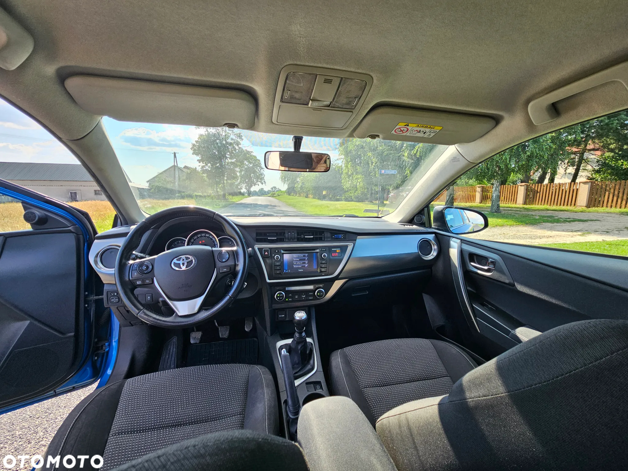 Toyota Auris 1.4 D-4D Premium Comfort - 3