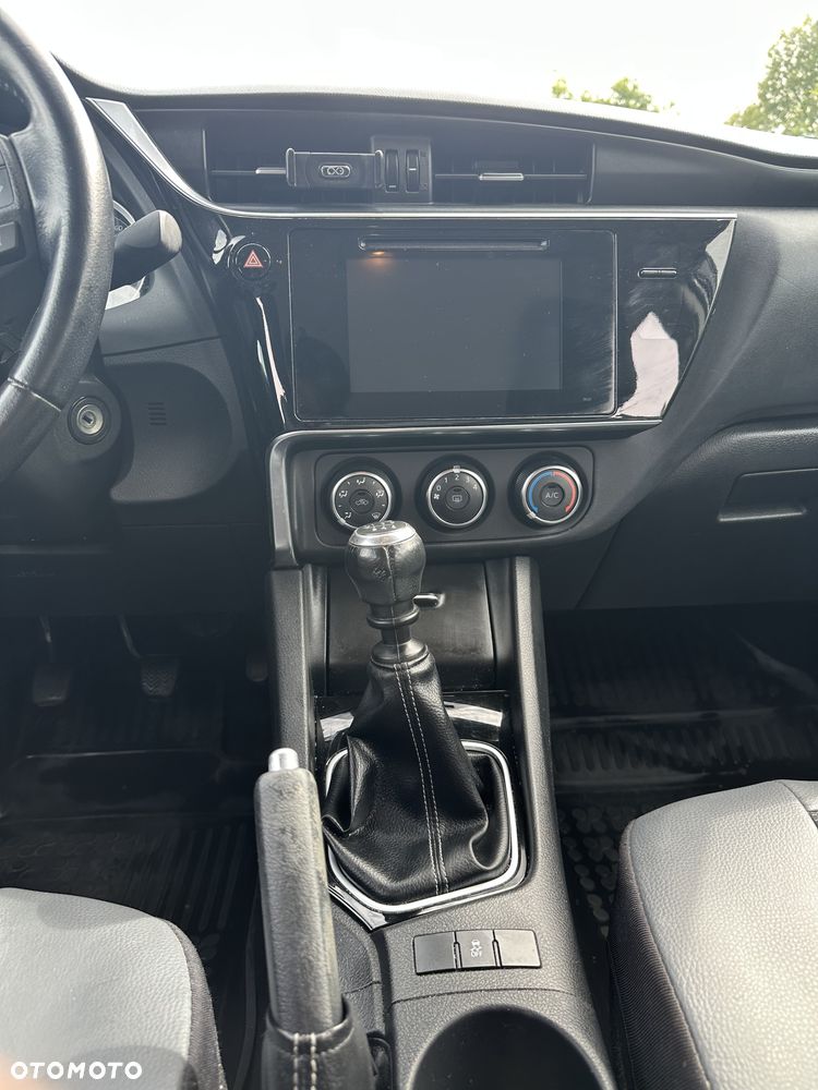 Toyota Corolla 1.6 Comfort - 15