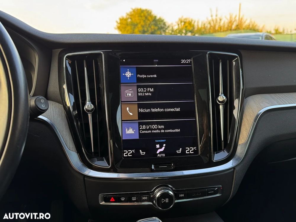 Volvo V60 T6 AWD Recharge Geartronic Inscription - 31