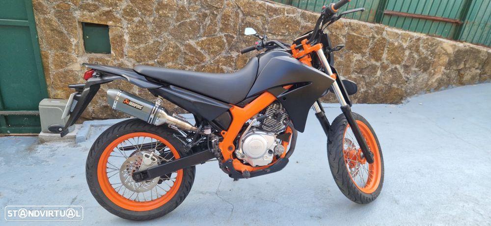 Yamaha 125 XT - 4