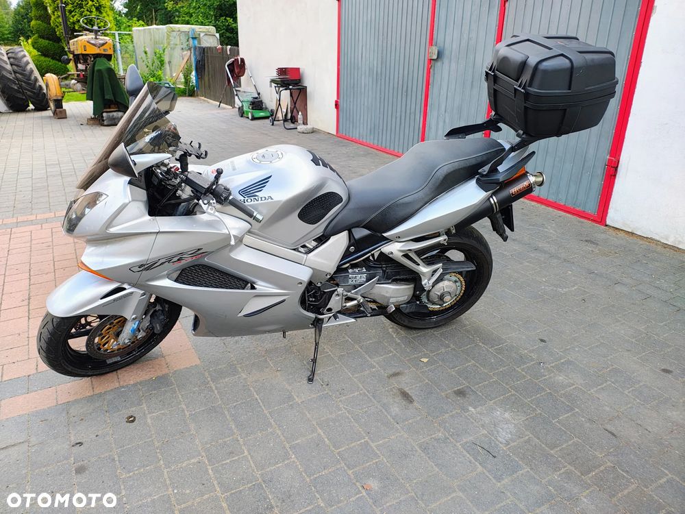 Honda VFR - 1