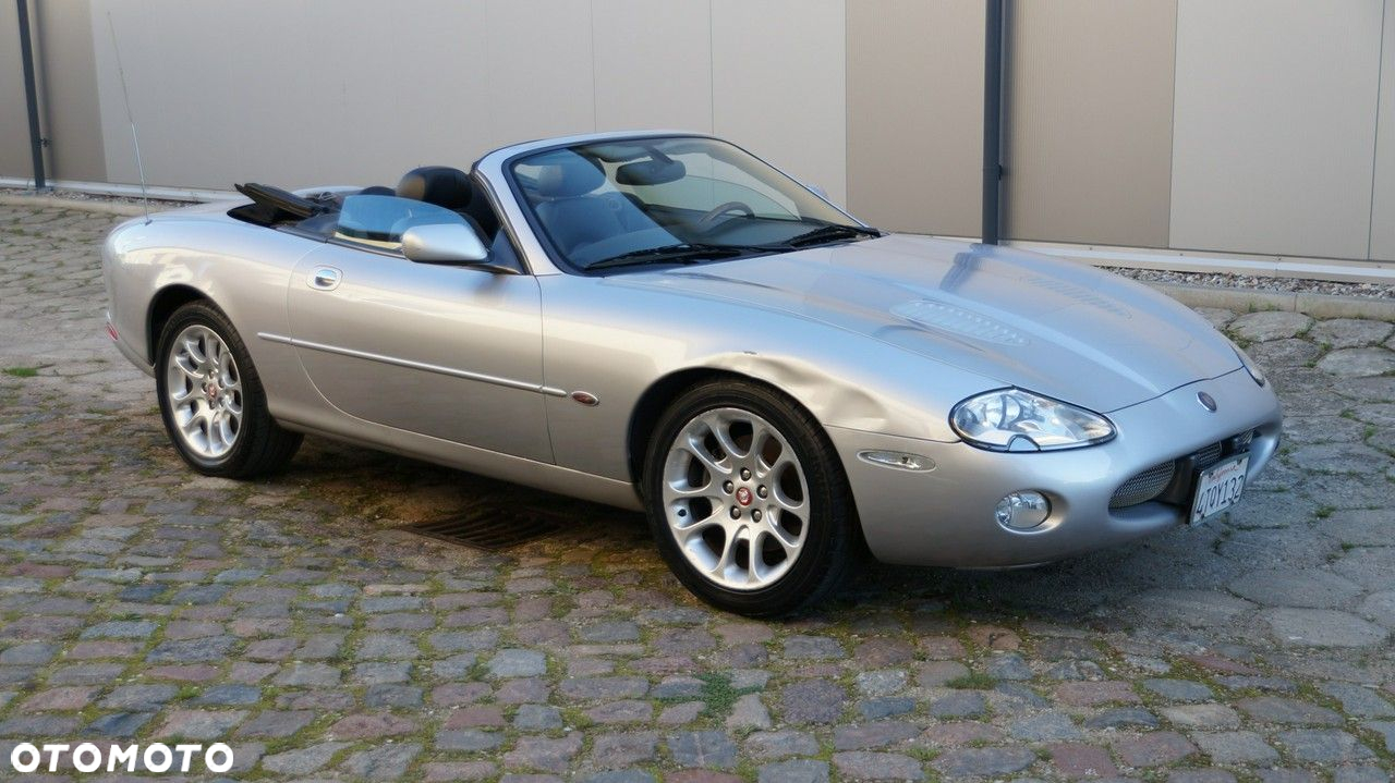 Jaguar XK8 - 3