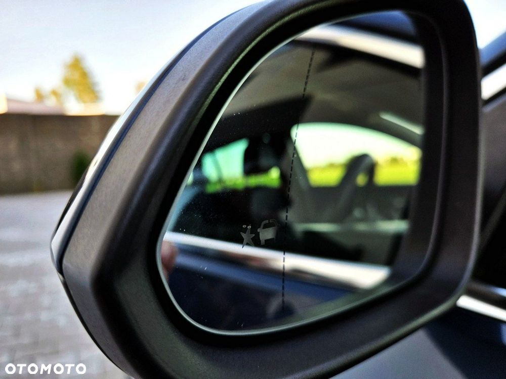 Opel Insignia - 25
