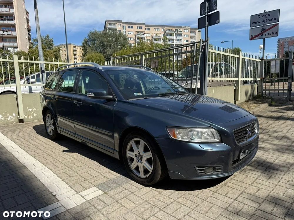 Volvo V50 2.0D Summum - 1
